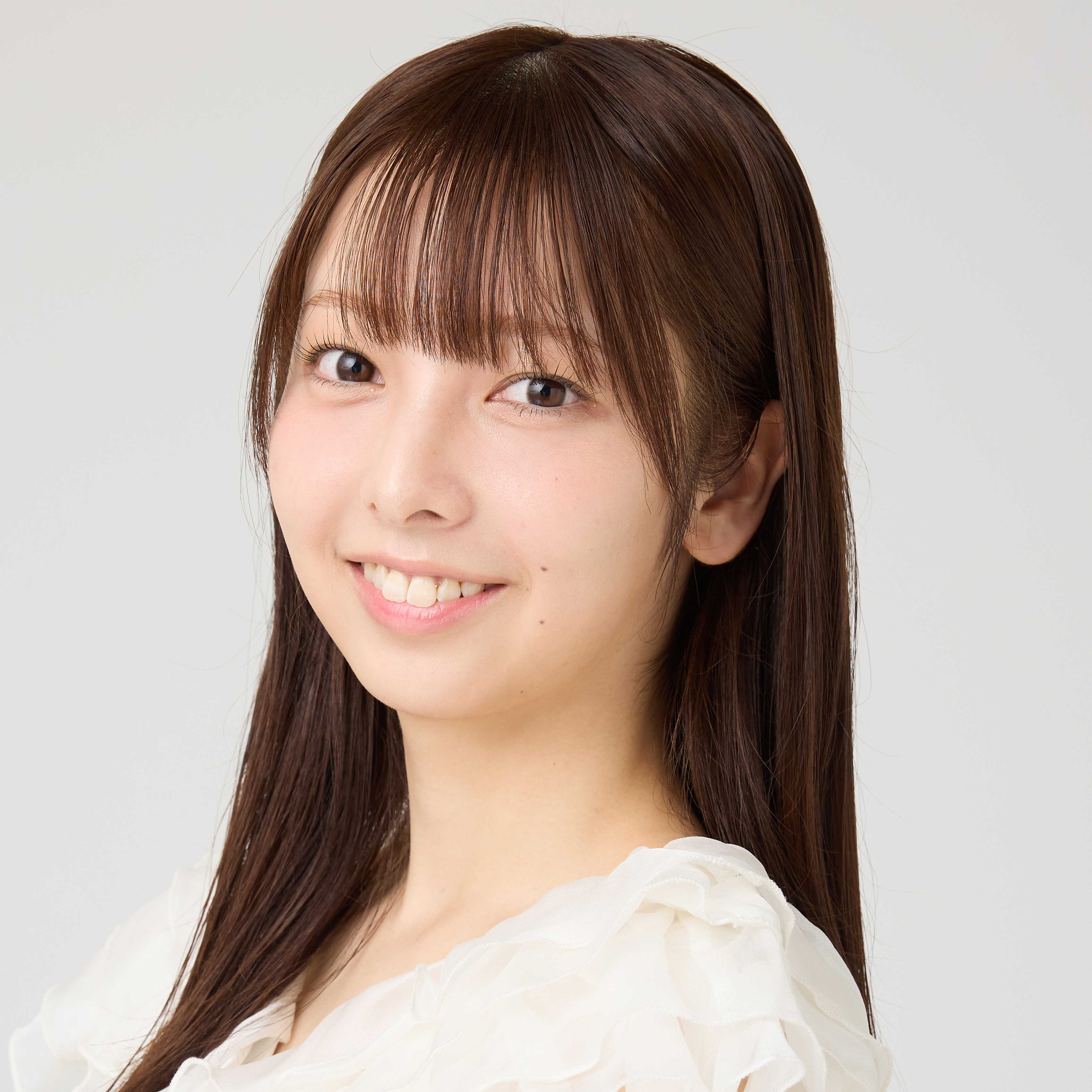 田村 彩夏 <b><font size="1" color="gray">(たむら あやか)</font> </b>